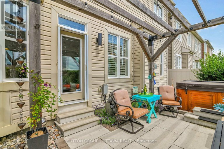 28584282/209-dutchmans-way/half-moon-bay/ottawa/ontario/K2J5W5_15