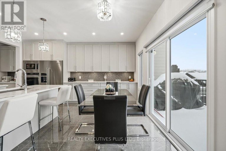 29225784/1082-docteur-corbeil-boulevard/town-of-rockland/clarence-rockland/ontario/K4K0E9_13