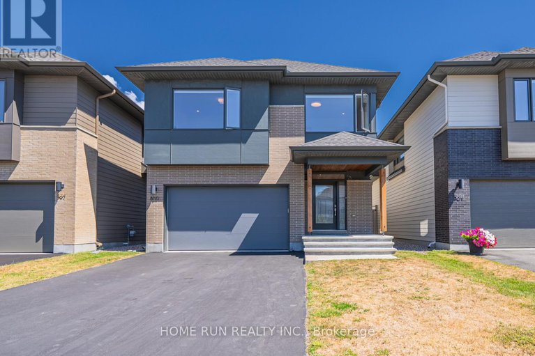 29069528/899-ralph-hennessy-avenue/riverside-southgloucester-glen/ottawa/ontario/K1X0B1_1