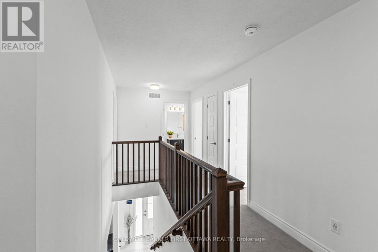 28450240/10-racemose-street/half-moon-bay/ottawa/ontario/K2J6Z9_29