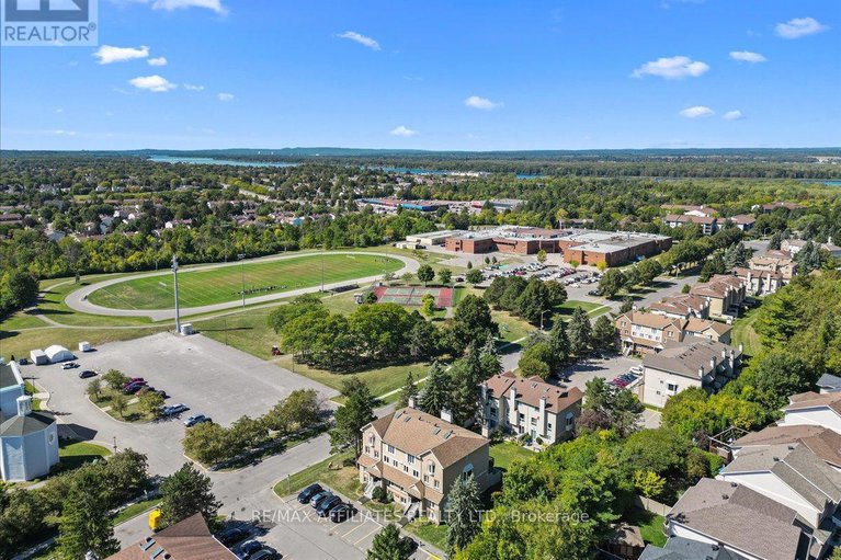 29001159/a-6643-bilberry-drive/convent-glen-north/ottawa/ontario/K1C4N5_26