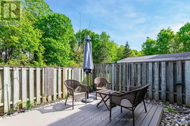 28474228/237-teal-crescent/chatelaine-village/ottawa/ontario/K1E2C3_26