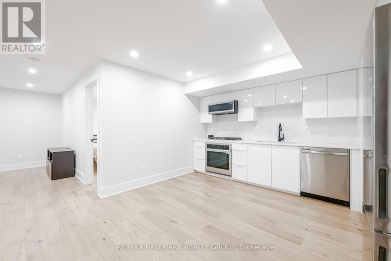 28469125/185-carleton-avenue/ottawa-westtunneys-pasture/ottawa/ontario/K1Y0J5_43