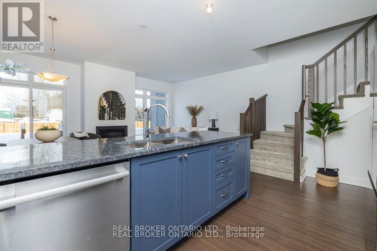 29518689/213-bristol-crescent/kemptville/north-grenville/ontario/K0G1J0_13