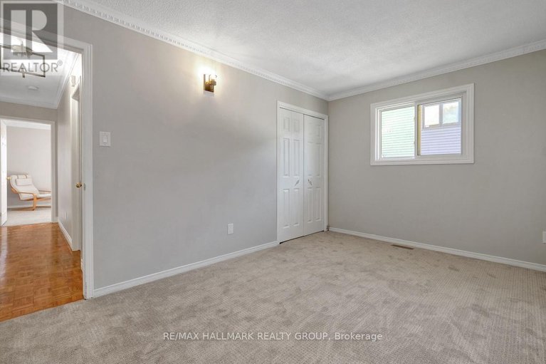 28869609/6957-notre-dame-street/chateauneuf/ottawa/ontario/K1C1H8_27