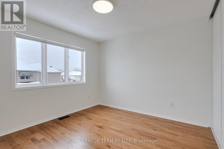 29354960/7-manorgate-place/craig-henrywoodvale/ottawa/ontario/K2G6L3_36