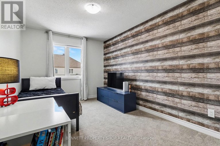 29522197/992-bunchberry-way/blossom-parkkemp-parkfindlay-creek/ottawa/ontario/K1T0L6_14