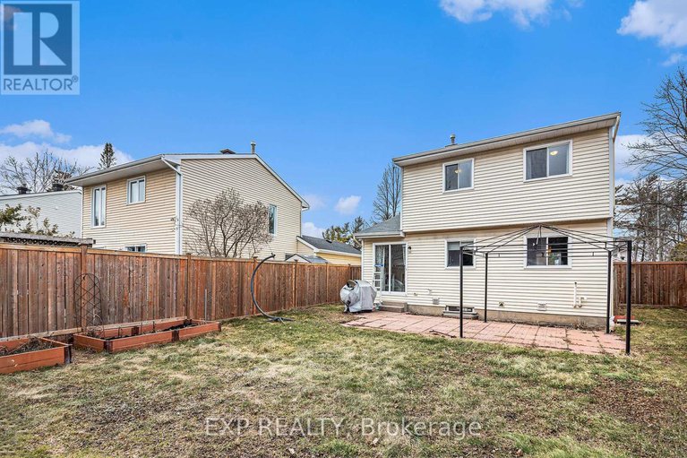 28612446/302-cote-royale-crescent/bilberry-creekqueenswood-heights/ottawa/ontario/K1E3L7_26