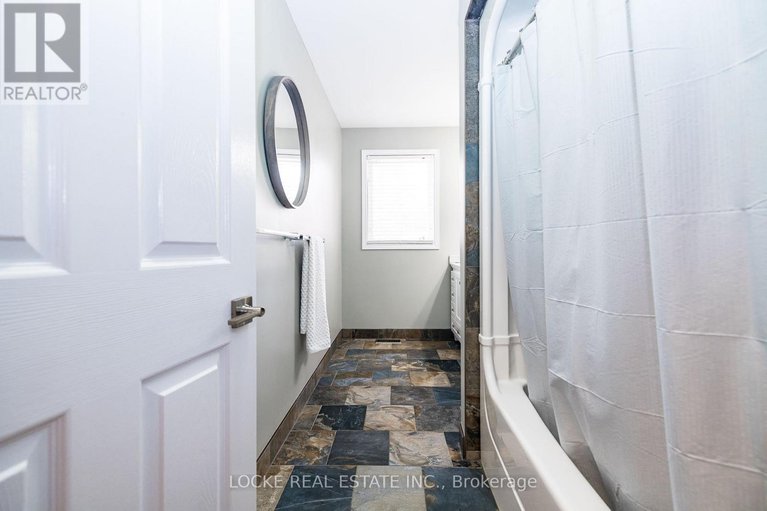 29449674/6492-waddion-drive/greely/ottawa/ontario/K4P1E7_56