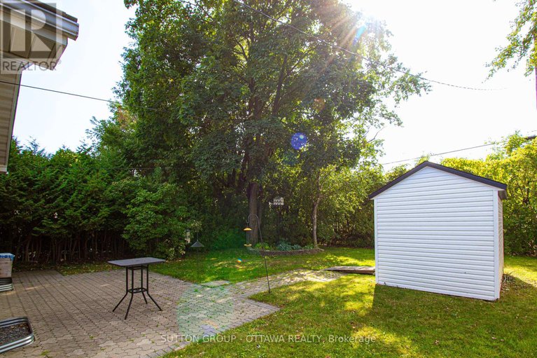 28861066/866-claude-street/castle-heightsrideau-high/ottawa/ontario/K1K2S6_29