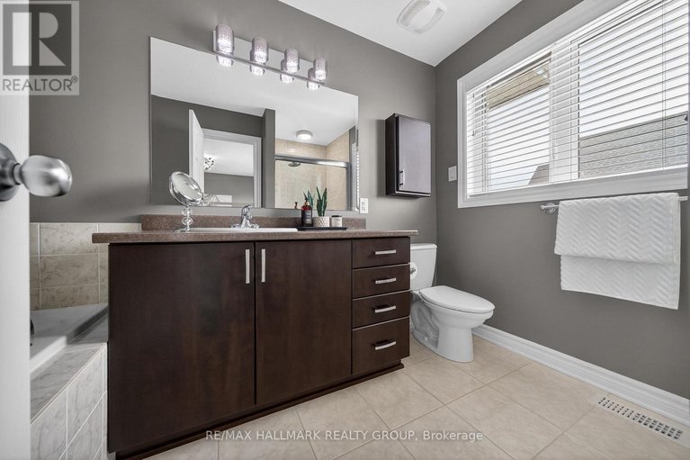 29659277/159-lerta-way/avalon-west/ottawa/ontario/K4A0W5_20