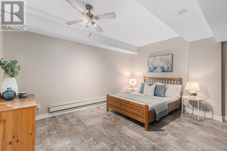 28905631/1a-150-york-street/lower-townbyward-market/ottawa/ontario/K1N1K9_17