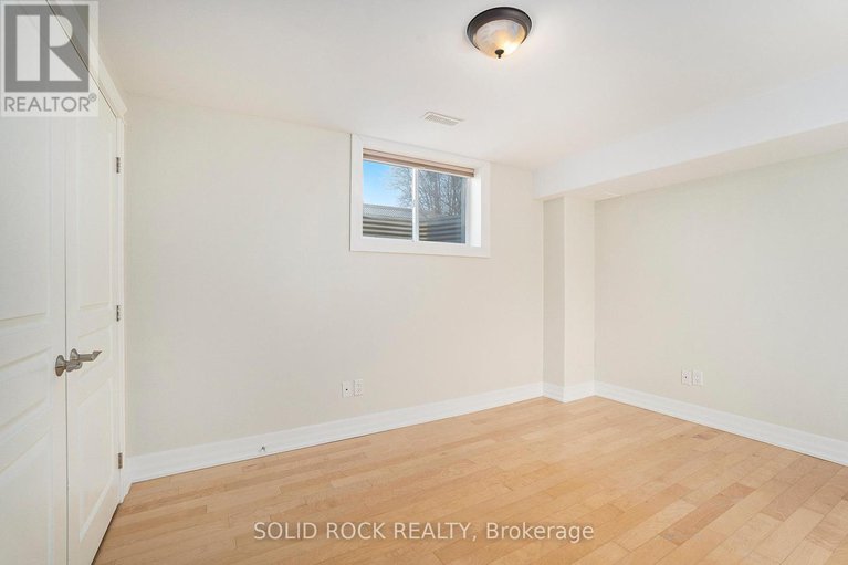 28412974/120-rossland-avenue/meadowlandsst-claire-gardens/ottawa/ontario/K2G2L3_30