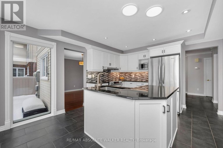 29426373/944-raftsman-lane/convent-glen/ottawa/ontario/K1C2V8_14