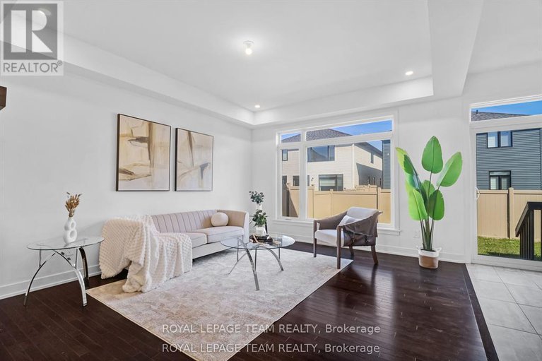 29385032/76-big-dipper-street/riverside-southgloucester-glen/ottawa/ontario/K4M0L8_12