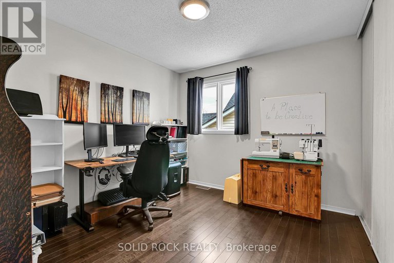 28372403/1824-mccallum-drive/fallingbrookgardenway-south/ottawa/ontario/K4A3T7_21