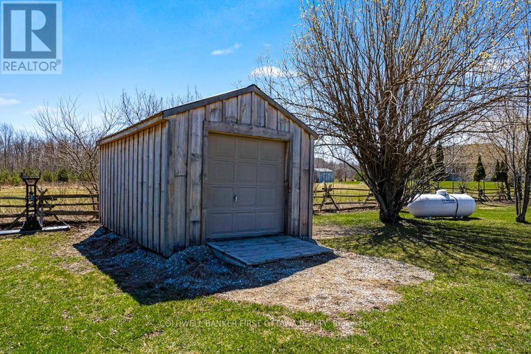 28050284/556-west-point-drive/drummondnorth-elmsley-north-elmsley-twp/drummondnorth-elmsley/ontario/K7H3C7_41