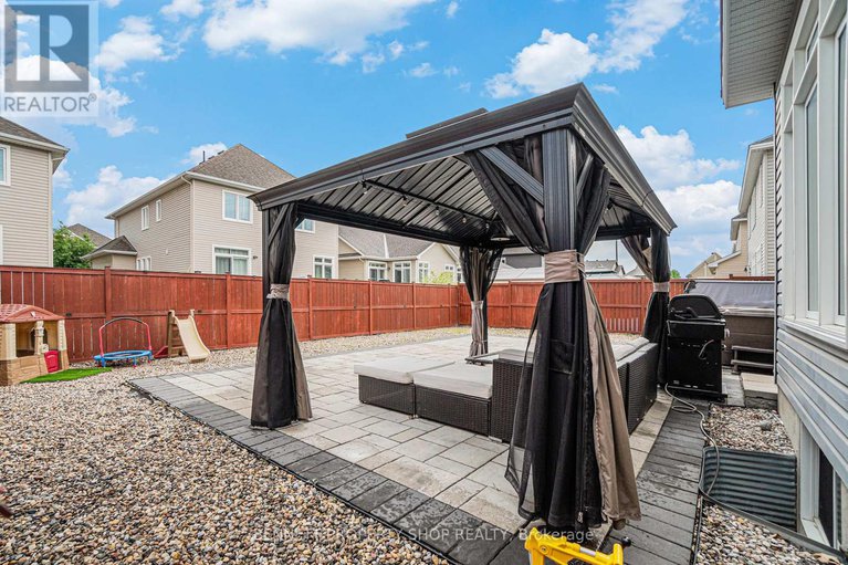 29034502/1870-maple-grove-road/stittsville-north/ottawa/ontario/K2S0W3_29