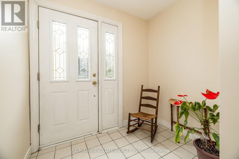 28797061/7-ramsgate-private-e/mooneys-bayriverside-park/ottawa/ontario/K1V8M4_5
