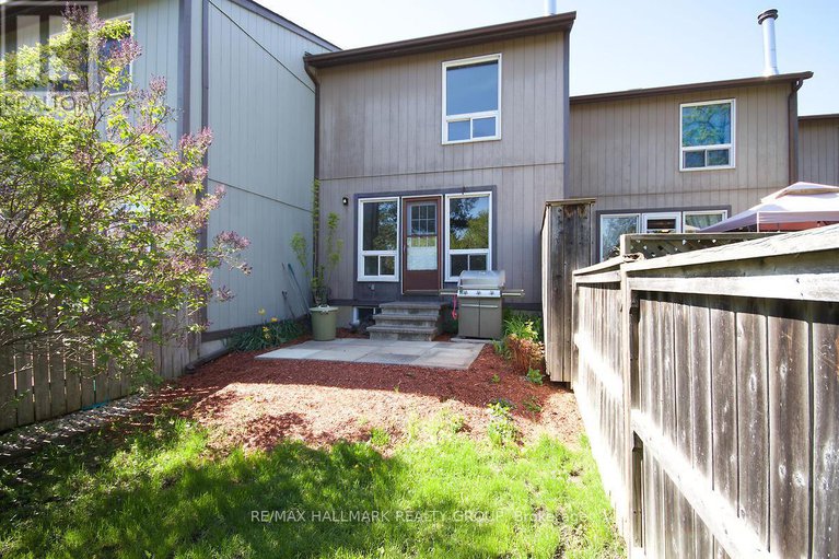 28266606/d-3-spring-grove-lane/pheasant-run/ottawa/ontario/K2J2C5_37