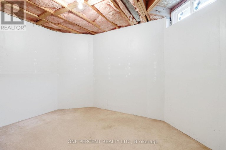 29612741/1570-champneuf-drive/chateauneuf/ottawa/ontario/K1C6B5_34