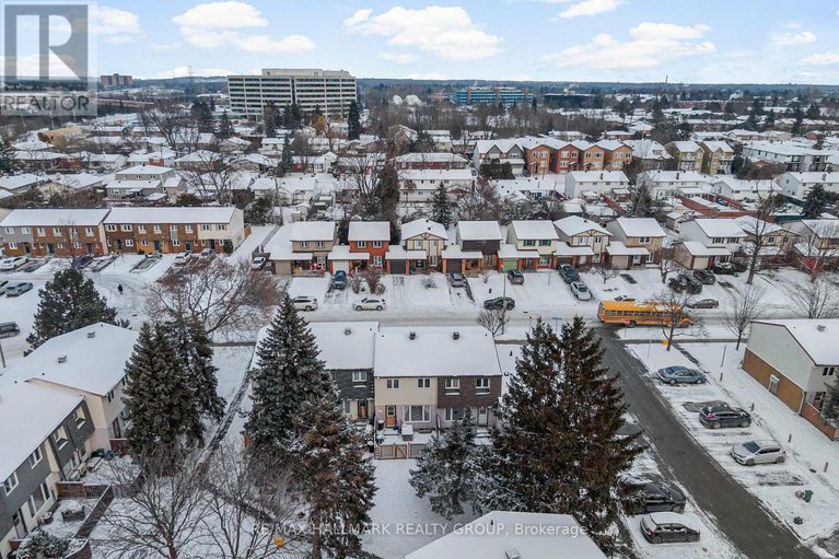 29181366/1314-cedarcroft-crescent/pineview/ottawa/ontario/K1B5C7_5