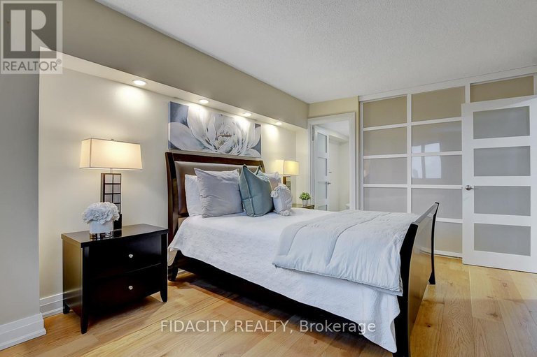 29082045/908-1195-richmond-road/woodroffe/ottawa/ontario/K2B8E4_14