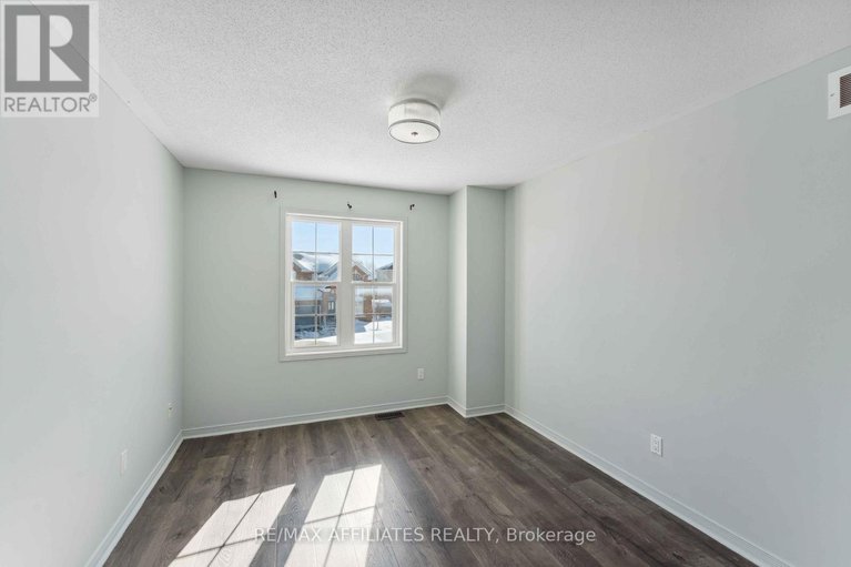 28969212/59-baywood-drive/stittsville-south/ottawa/ontario/K2S2H5_33