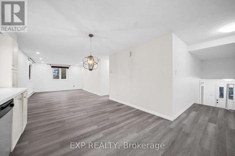 29619467/98-castlegreen-private/hunt-club-parkgreenboro/ottawa/ontario/K1T3N3_6