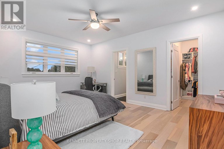 28848172/10-westwood-drive/meadowlandscrestview/ottawa/ontario/K2G2W7_14