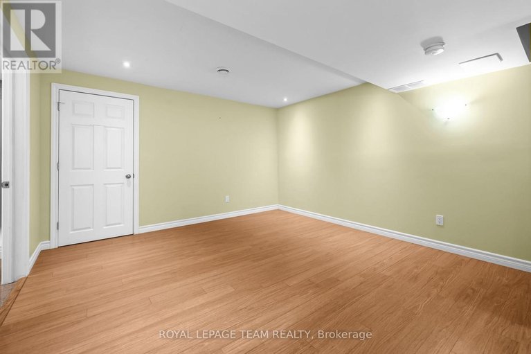 29458293/522-kentmare-crescent/strandherd/ottawa/ontario/K2J5P3_37