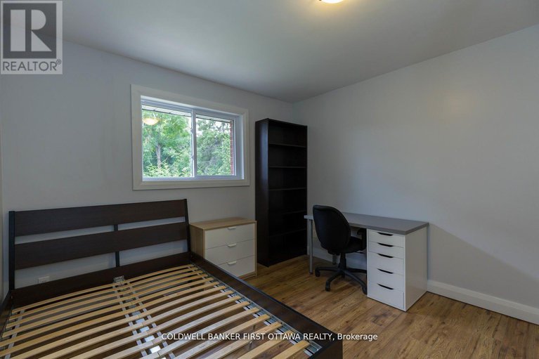 28574772/34-westwood-drive/meadowlandscrestview/ottawa/ontario/K2G2X1_30