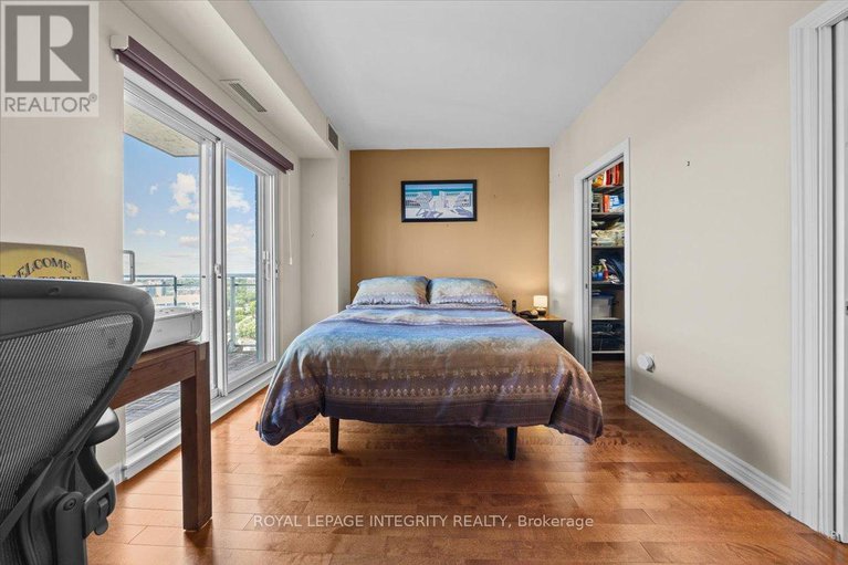 28654363/1907-70-landry-street/vanier/ottawa/ontario/K1L0A8_19
