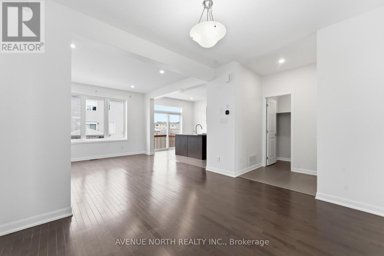 29517312/2082-caltra-crescent/half-moon-bay/ottawa/ontario/K2J6V4_7