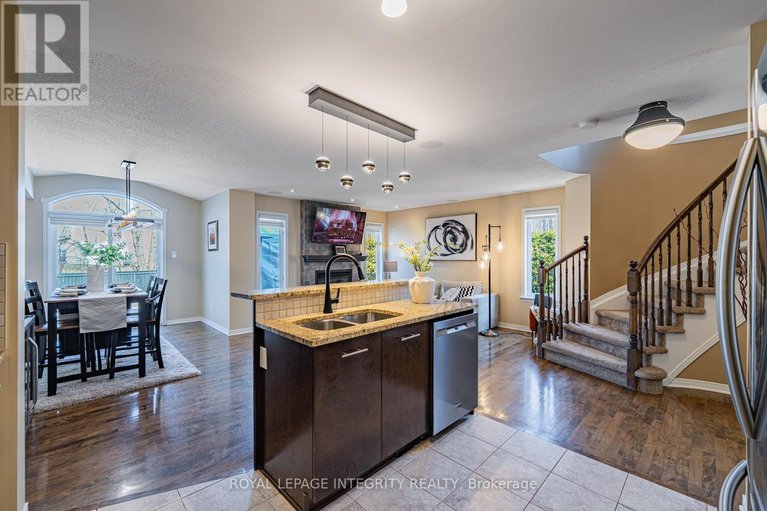 29581125/349-celtic-ridge-crescent/morgans-grantsouth-march/ottawa/ontario/K2W0B6_13