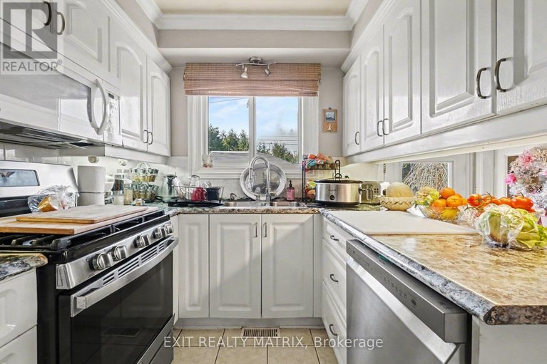 29639067/1402-jamison-avenue/bilberry-creekqueenswood-heights/ottawa/ontario/K1E1J5_9