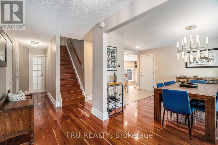 28288909/2302-fox-crescent/whitehaven/ottawa/ontario/K2B7K6_10