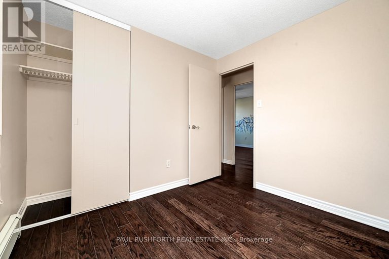 29431778/518-20-chesterton-drive/borden-farmstewart-farmcarleton-heightsparkwood-hills/ottawa/ontario/K2E6Z7_24