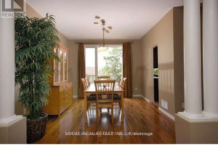 29245171/149-copperwood-street/convent-glen-north/ottawa/ontario/K1C7S3_4