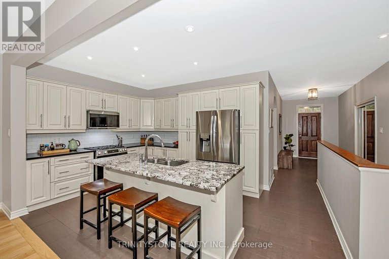 28903888/452-landswood-way/stittsville-south/ottawa/ontario/K2S0A4_7