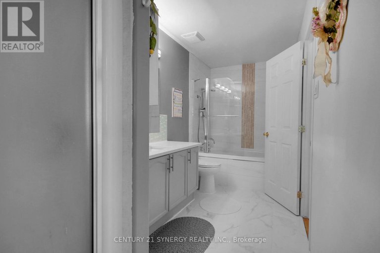 28297097/14-splinter-crescent/fairfield-heights/ottawa/ontario/K2B1B2_28