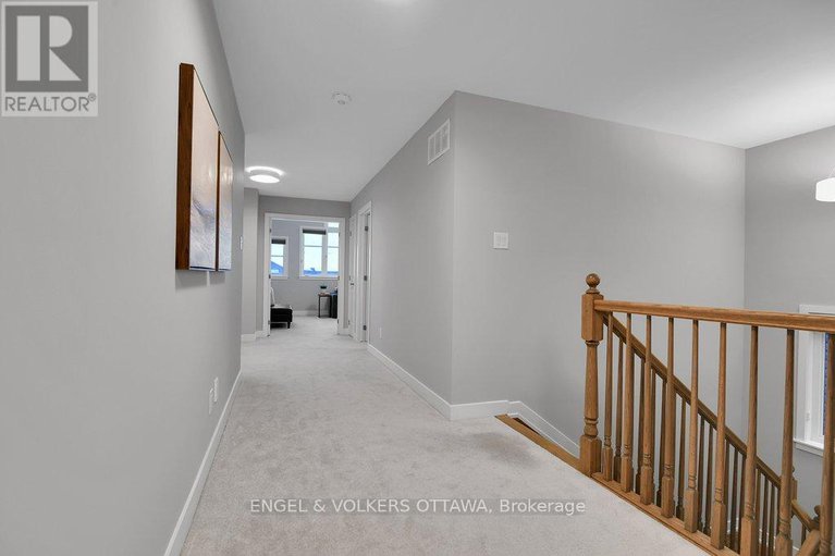 29357052/134-winterhaven-drive/mer-bleuebradley-estatesanderson-park/ottawa/ontario/K1W0H4_20