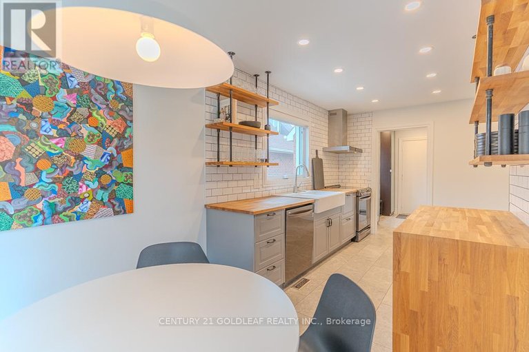 29669165/6-pemberton-crescent/manordale/ottawa/ontario/K2G4Y9_10