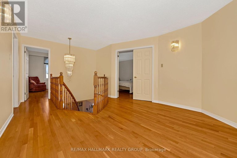 29325453/4-elderwood-trail/stittsville-central/ottawa/ontario/K2S1C9_30