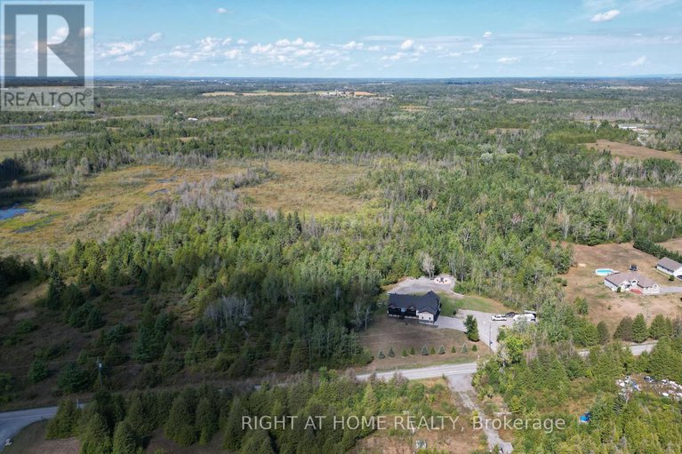 28855030/8833-copeland-road/btwn-franktown-rd-fallowfield-rd/ottawa/ontario/K0A1B0_38