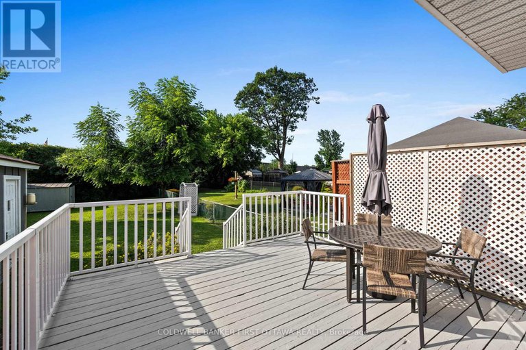 28793444/1788-ernest-avenue/mckellar-heights/ottawa/ontario/K2A1M1_36