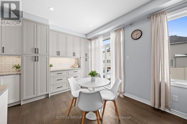 29576737/1013-manege-street/stittsville-south/ottawa/ontario/K2S0Y8_12