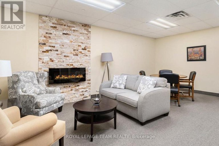 28806113/1101-2951-riverside-drive/mooneys-bayriverside-park/ottawa/ontario/K1V8W6_32