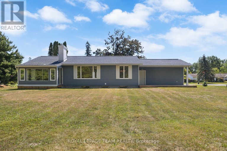 28822085/1245-fairway-drive/manotick-south-to-roger-stevens/ottawa/ontario/K4M1B3_30