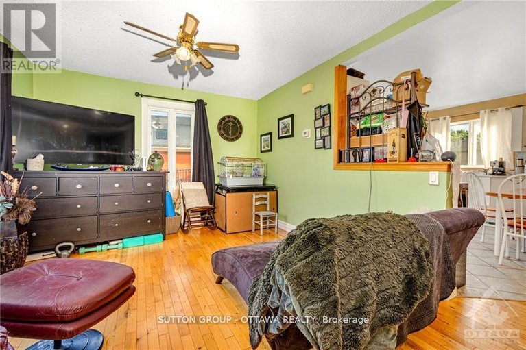 28870961/846-st-laurent-boulevard/overbrookcastle-heights/ottawa/ontario/K1K3A9_4